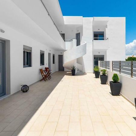 Ble Azzure Apartamento Gennadi Exterior foto
