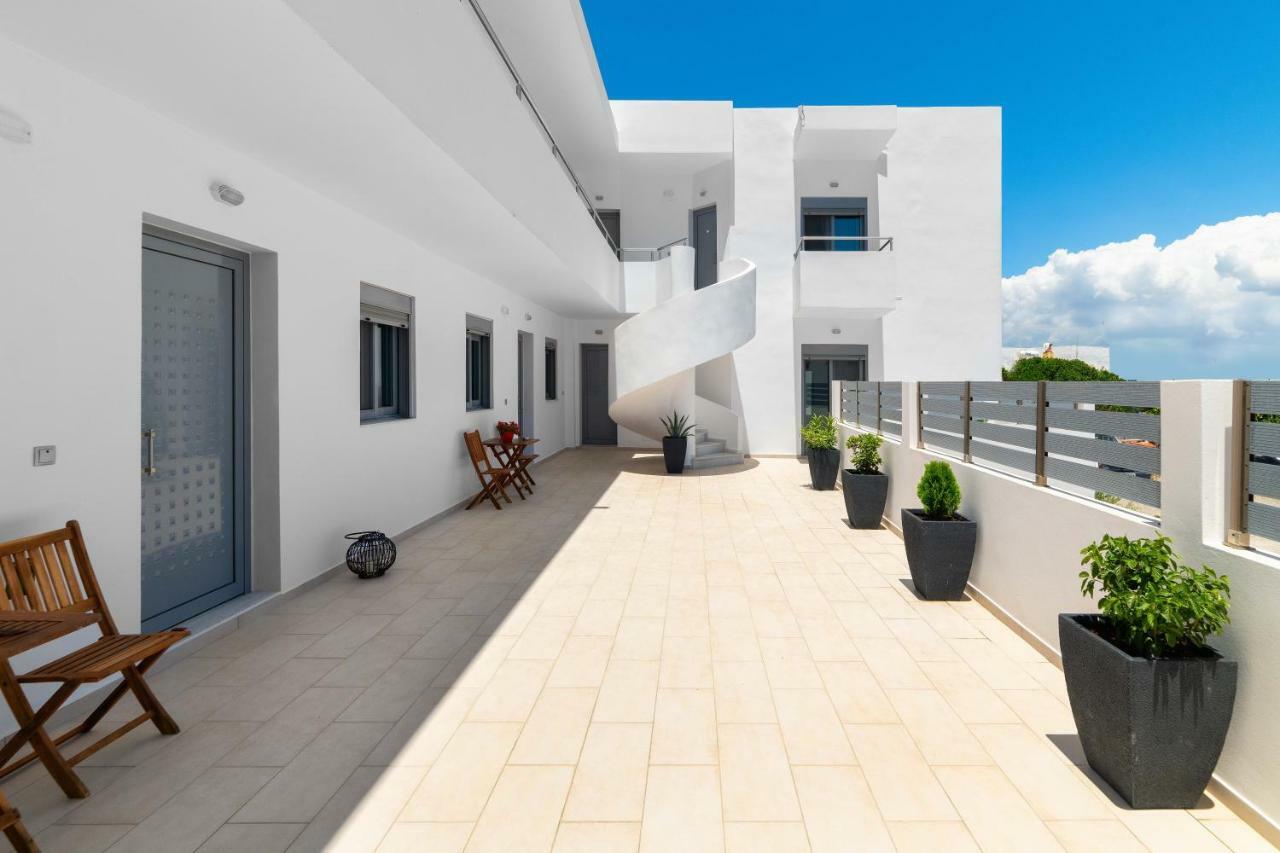 Ble Azzure Apartamento Gennadi Exterior foto