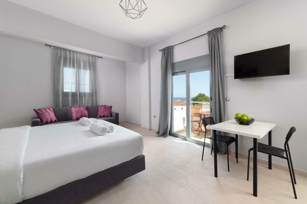 Ble Azzure Apartamento Gennadi Exterior foto