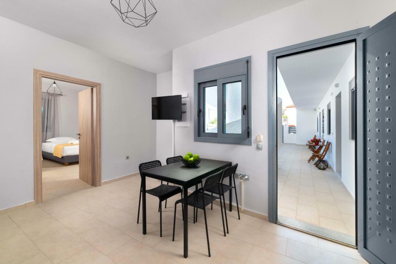 Ble Azzure Apartamento Gennadi Exterior foto