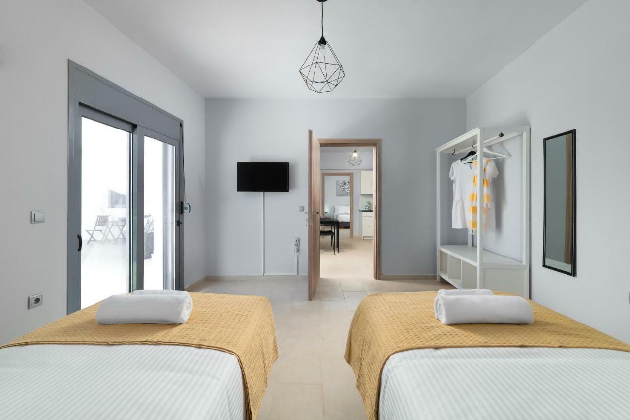 Ble Azzure Apartamento Gennadi Exterior foto