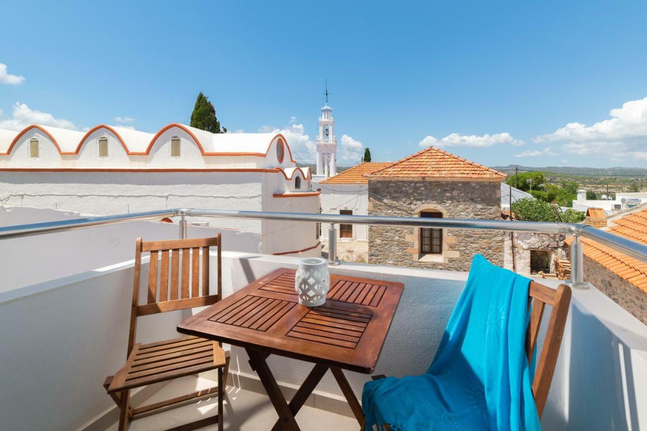 Ble Azzure Apartamento Gennadi Exterior foto